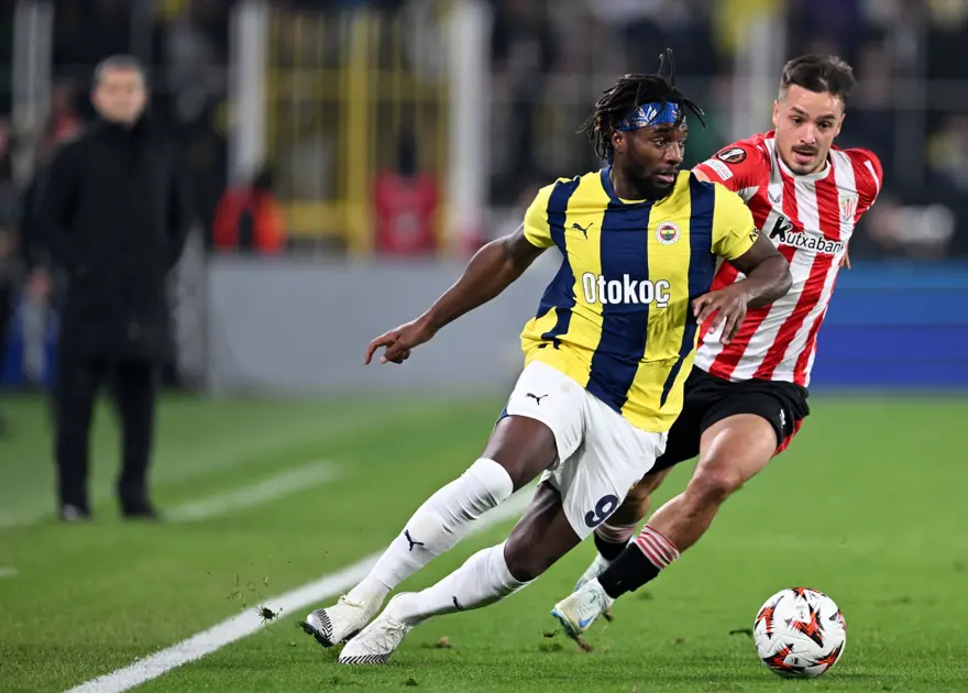 Fenerbahçe Avrupa'da Athletic Bilbao'ya mağlup oldu: Mert Müldür'e kırmızı kart 18 Fenerbahçe Avrupa'da Athletic Bilbao'ya mağlup oldu: Mert Müldür'e kırmızı kart 18