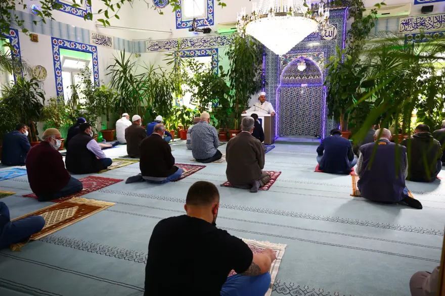 Botanik bahçesi değil cami 6