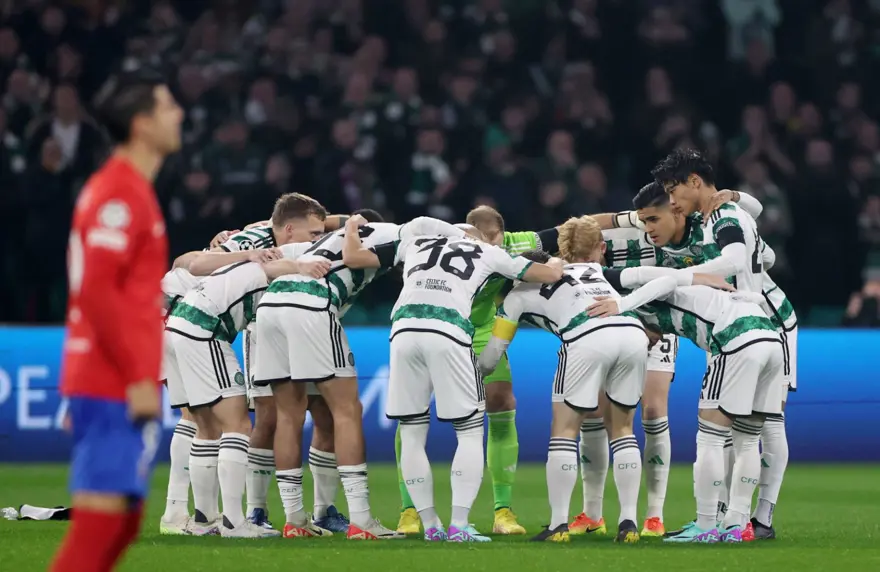 UEFA Şampiyonlar Ligi maçında Filistin'e büyük destek: Celtic taraftarı yasak dinlemedi 8