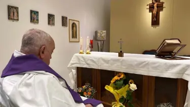 14 Şubat'tan beri hastanede tedavi görüyor: Papa Francis'ten ilk fotoğraf