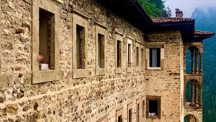 Sümela Manastırı'nı 3 haftada yaklaşık 30 bin kişi ziyaret etti 7