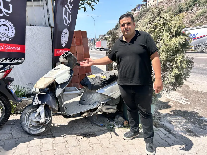 Motosikleti çalamadı, hız göstergesini söküp aldı: "İsteseydi hediye ederdik" 