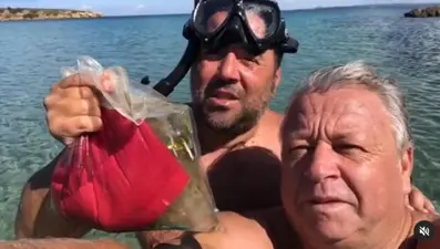 Ata Demirer: Denize çöp atmayın