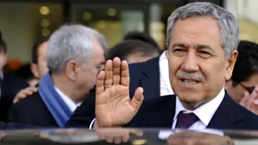 ‘Dönemin hükümet yetkilileri yargılansın’