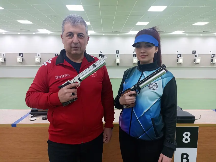 "BU SPORDA OLDUKÇA YETENEKLİ" 3 "BU SPORDA OLDUKÇA YETENEKLİ" 3