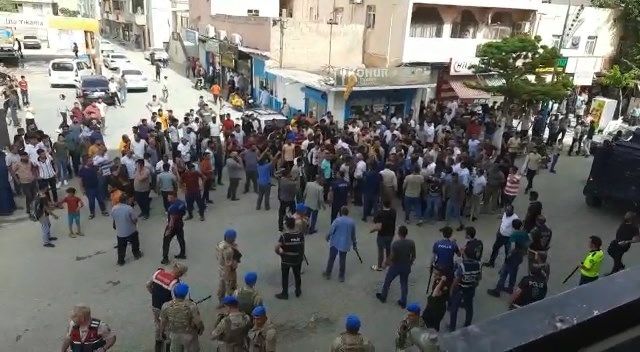 Şanlıurfa'da aşiret kavgası: 2'si polis çok sayıda yaralı var