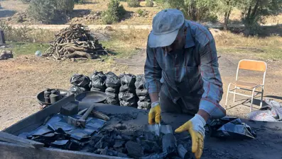 Yılın 5 ayı kömürün başında yatıp kalkıyorlar