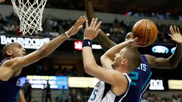 Bir darbe de Hornets'tan