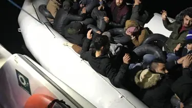 İzmir'de 92 kaçak göçmen yakalandı