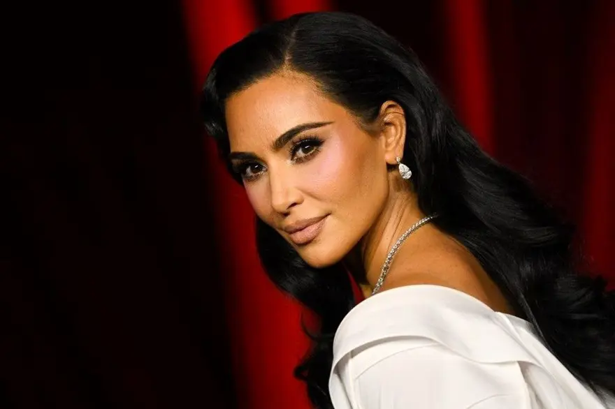 Kim Kardashian, Harris karşıtı paylaşımlarının ardından oğlu Saint West'in YouTube kanalını kapattı 3
