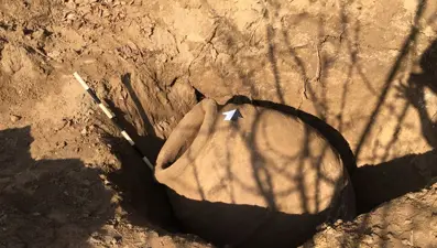 Malatya'da 2 bin yıllık küp bulundu