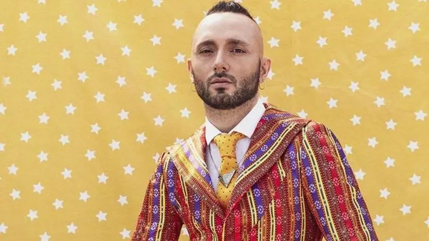 Mabel Matiz ve Gaye Su Akyol öpüştü! Sosyal medya ikiye bölündü 4