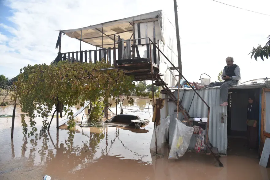 Sel sonrası Finike için '3 gün çeşme suyu içmeyin' uyarısı 6