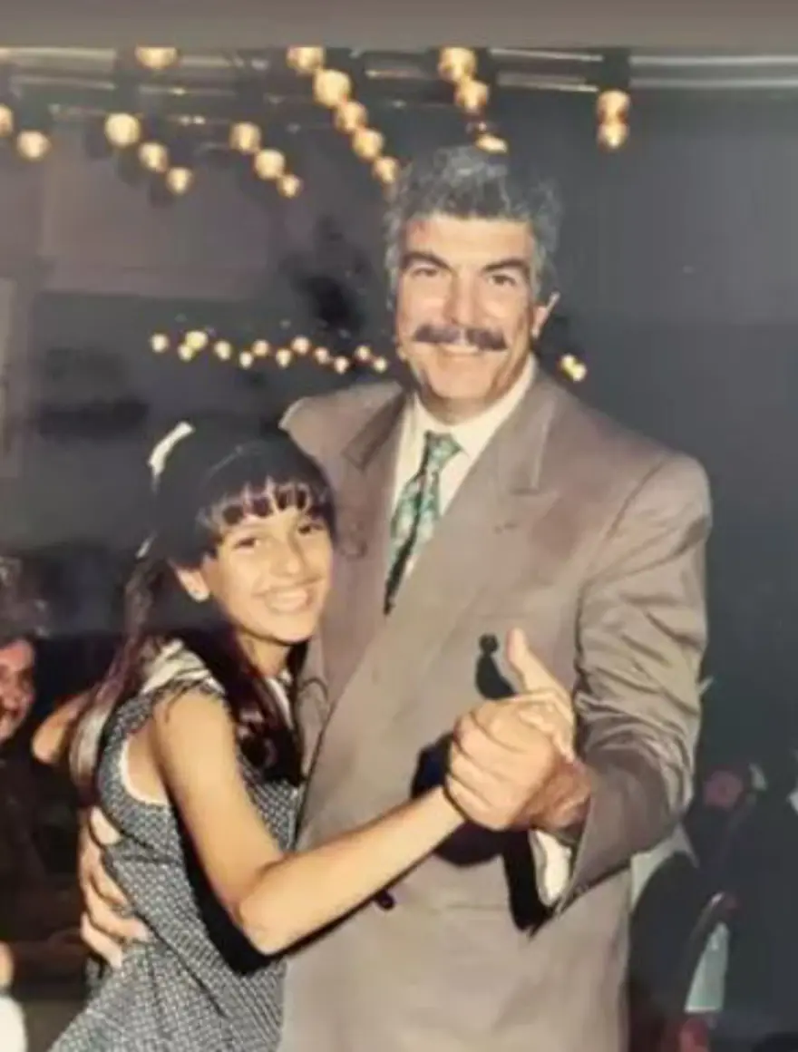 "KIZLARIM EN BÜYÜK ARKADAŞLARIM" 6 "KIZLARIM EN BÜYÜK ARKADAŞLARIM" 6