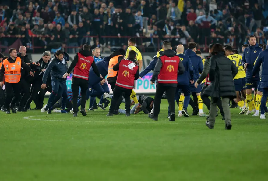Trabzon'da olaylı maç: Tutuklanan şüphelilerin ifadeleri ortaya çıktı 2 Trabzon'da olaylı maç: Tutuklanan şüphelilerin ifadeleri ortaya çıktı 2
