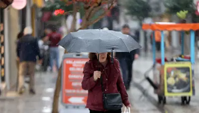 Meteoroloji'den "sarı kod" uyarısı gelmişti: Sağanak bastırdı