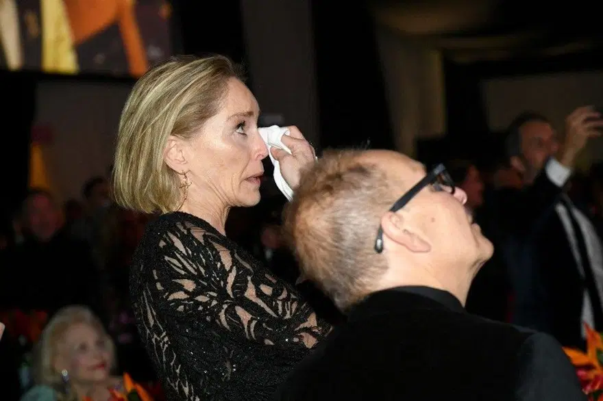 Sharon Stone'dan yıllar sonra Leonardo DiCaprio itirafı: Filmde oynaması için maaşını ben ödedim 4