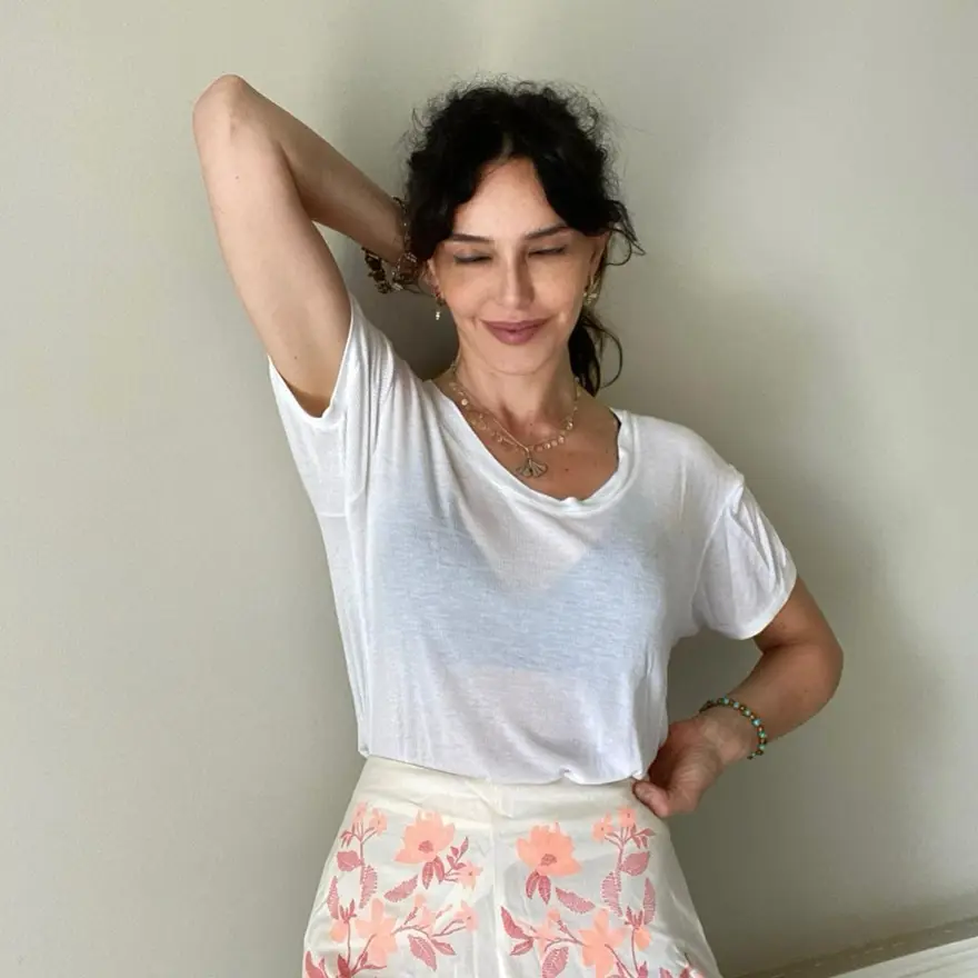 Hande Ataizi içini döktü: Böyle güzel bir günün ardından terk etti babam beni 4