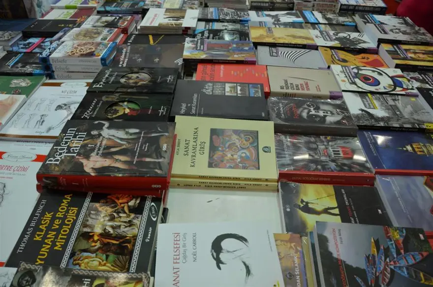 Kitap tutkunları TÜYAP'da buluştu 12