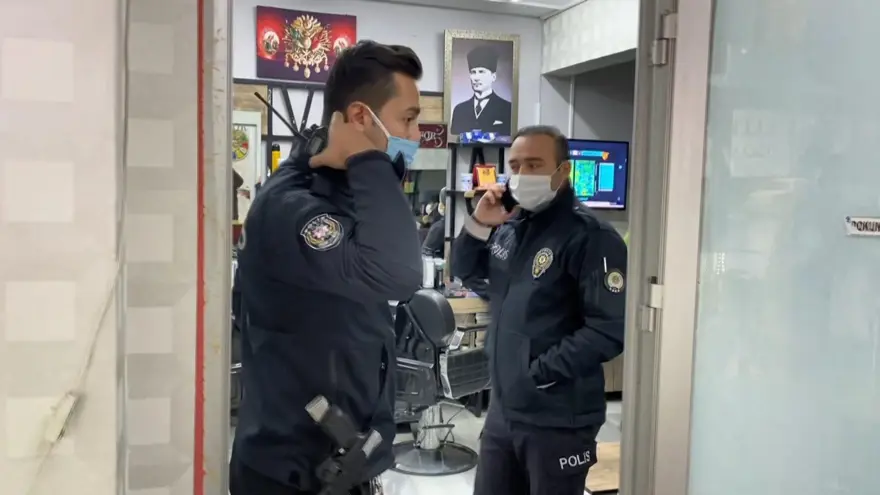 Yine Esenyurt: Çiğköfteci görünümlü kuaför 1
