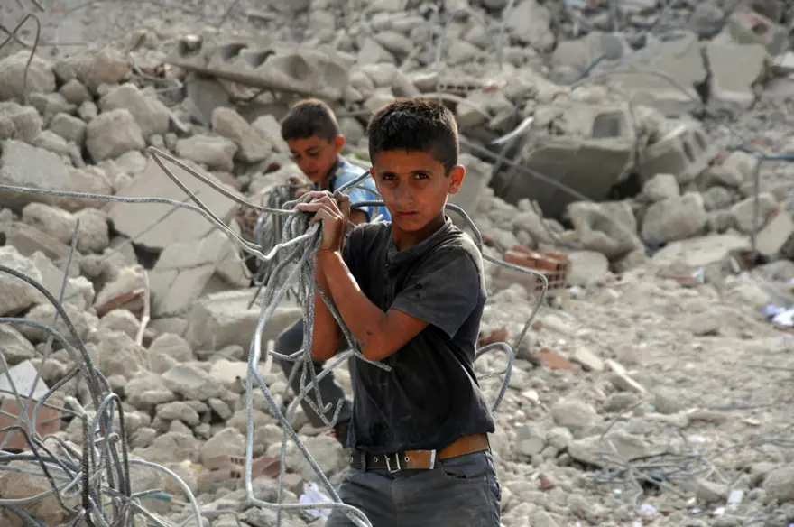 Hakkari'de 1300 bina yıkıldı 5