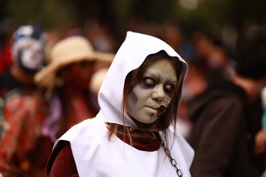 Mexico City'de "zombi işgali'' 6