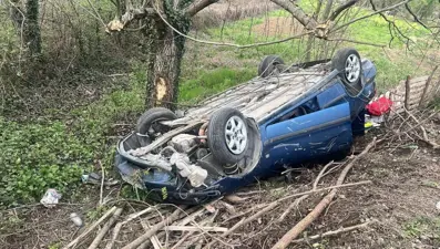 Zonguldak’ta kontrolden çıkan otomobil takla attı: Dört yaralı