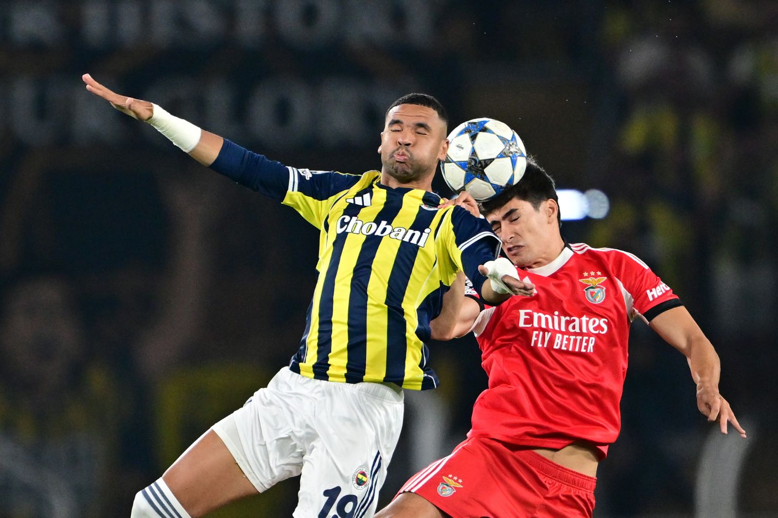 Kadıköy'de golsüz gece: Fenerbahçe turu Portekiz'e bıraktı