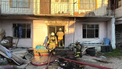 Düzce'de yangın: Dumandan etkilenen 5 kişi hastaneye kaldırıldı