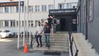 Telefondaki yaşlı kadını 700 bin TL dolandırdılar