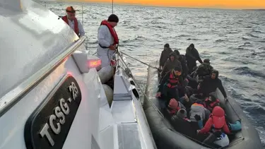 Ayvacık açıklarında 32 kaçak göçmen yakalandı