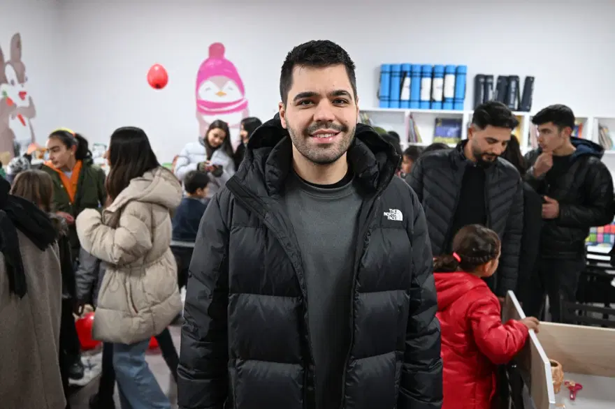 Emir Can İğrek tekne kazasında kaybettiği arkadaşının anısını Van'da yaşatacak Emir Can İğrek tekne kazasında kaybettiği arkadaşının anısını Van'da yaşatacak