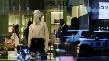 Prada, Versace'yi satın alıyor