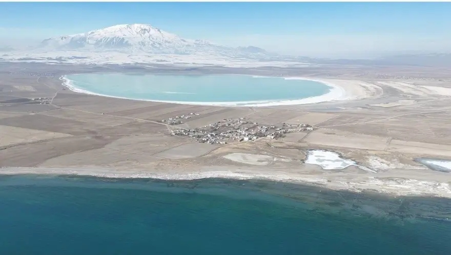 İl merkezine 115 kilometre uzaklıkta: 2 göl arasında muhteşem köy 5