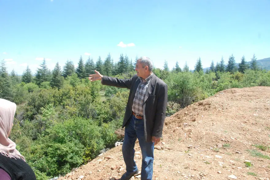 Eşinin boğup uçuruma attığı Bedriye’nin cansız bedeninerede? Cesedin bulunması için yeniden arama yapıldı 3 Eşinin boğup uçuruma attığı Bedriye’nin cansız bedeninerede? Cesedin bulunması için yeniden arama yapıldı 3