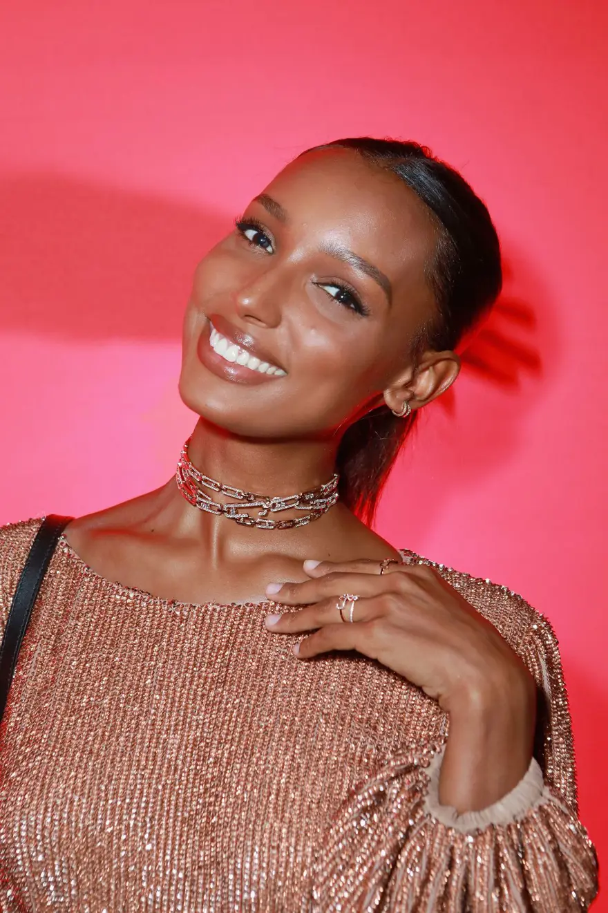 Victoria’s Secret meleği Jasmine Tookes: Bu iş sadece gördüğünüz şovla bitmiyor 1 Victoria’s Secret meleği Jasmine Tookes: Bu iş sadece gördüğünüz şovla bitmiyor 1