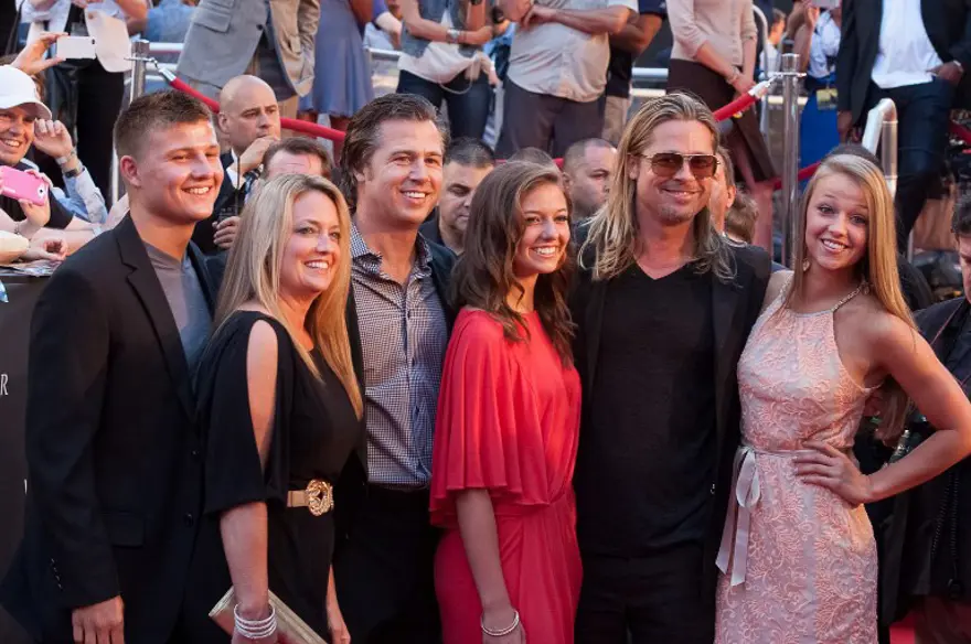 Times Meydanı'nda Brad Pitt izdihamı 2 Times Meydanı'nda Brad Pitt izdihamı 2