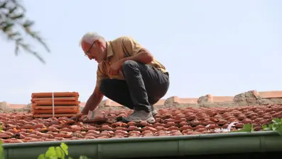 Evin çatısına roket düştü! "Yıldırım düştü sandık"