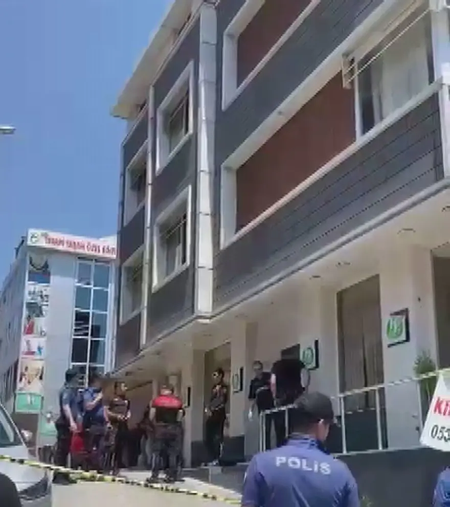 İstanbul'da otele el bombalı saldırı girişimi 1