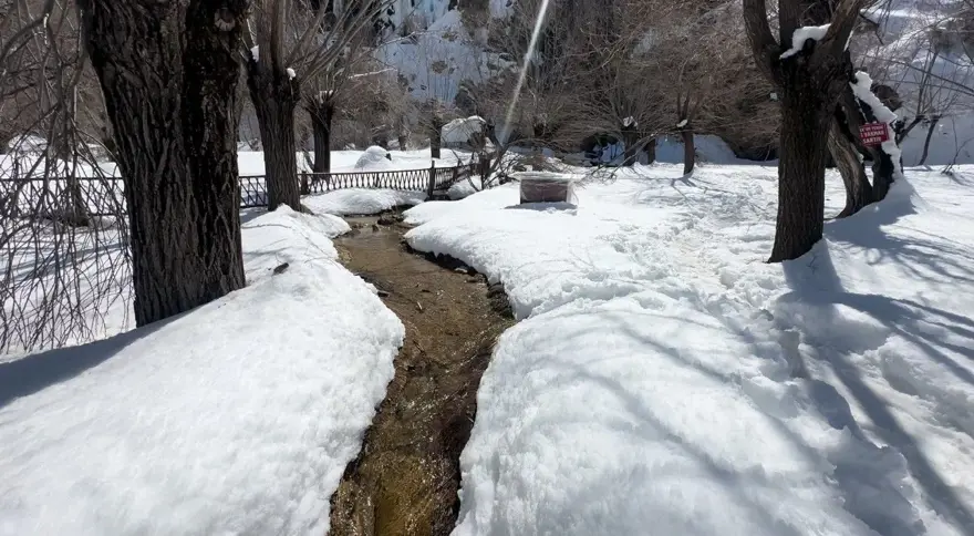 Bir şehirde iki mevsim: Hem yaz hem kış aynı anda yaşanıyor 3