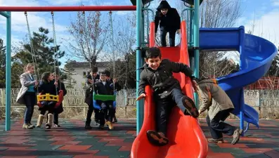 Türkiye’de çocuk nüfus azalıyor: 55 yıldır düşüşte!