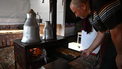 Türkiye’nin büyük bölümü kavruluyor, onlar sobayla ısınıyor:Hava sıcaklığı 8 derece