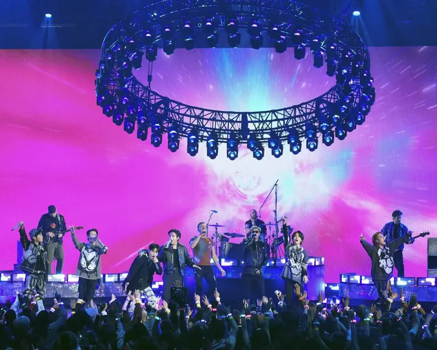 İki yıl sonra ilk kez yüz yüze konser yapan BTS: Ağlayacak gibi olduk 5 İki yıl sonra ilk kez yüz yüze konser yapan BTS: Ağlayacak gibi olduk 5