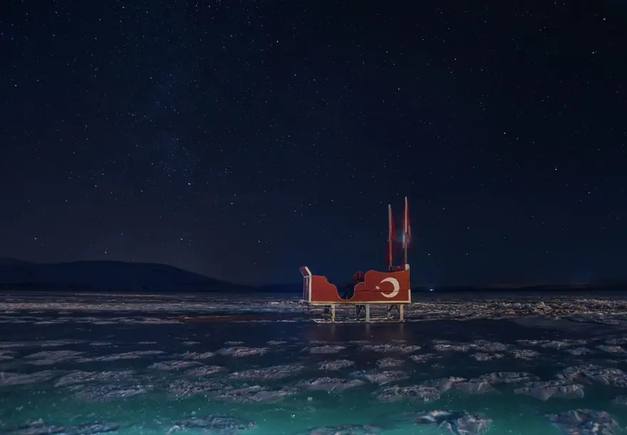 Çıldır Gölü'nde masalsı kış güzelliği 20