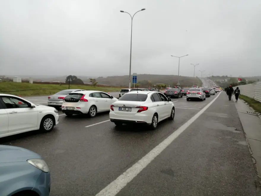 Trafikte Formula 1 yoğunluğu: Bazı yollar kilitlendi 6