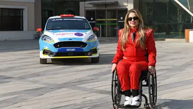 Türkiye'nin ilk engelli kadın pilotu: Azim dolu hikayesiyle hayran bıraktı