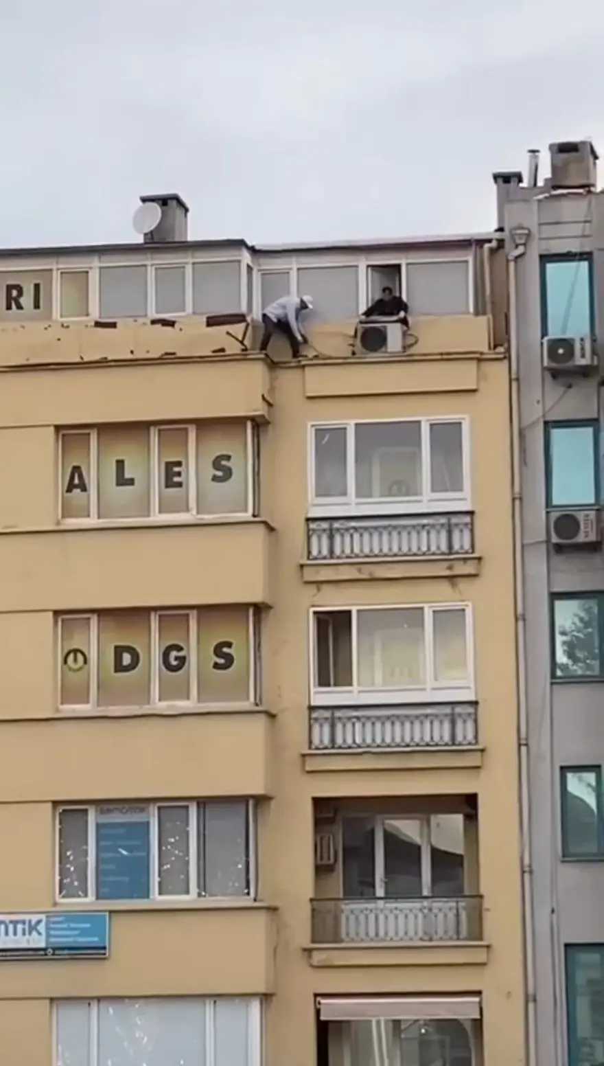 Kadıköy’de ölümle burun buruna tamir 2