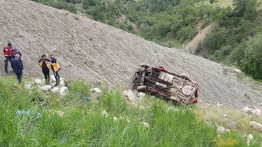 Tokat'ta minibüs uçuruma yuvarlandı: 4 ölü