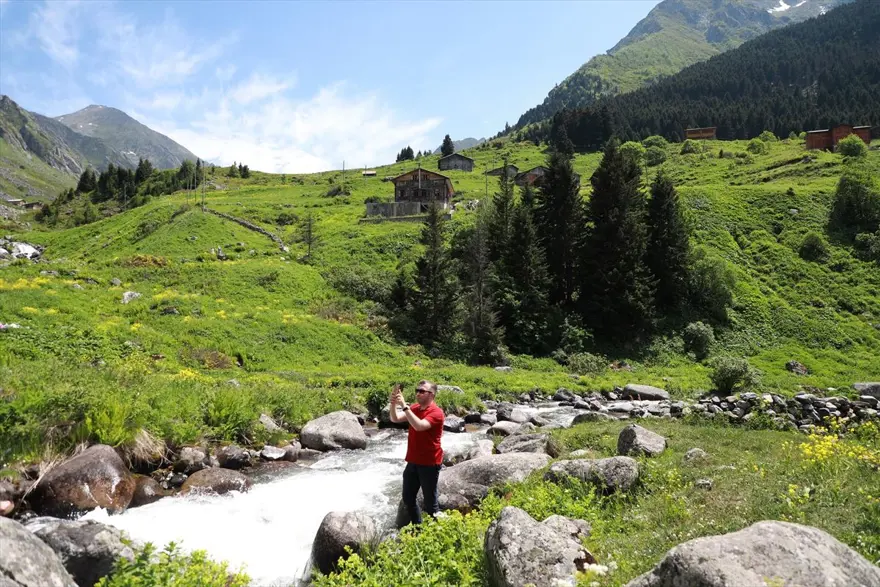 Karadeniz'in yeni gözdesi 'Elevit Yaylası' ziyaretçilerine nefes oluyor 9