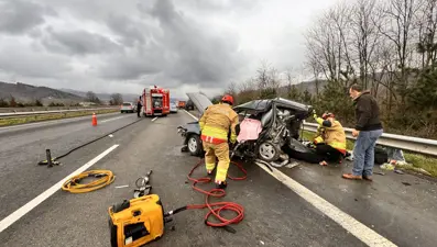 Anadolu Otoyolu’nda feci kaza: 3 ölü, 2 yaralı